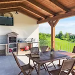 Zio By Interhome * Portacomaro