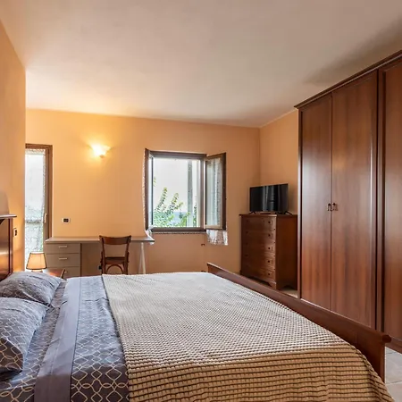 Zio By Interhome Portacomaro