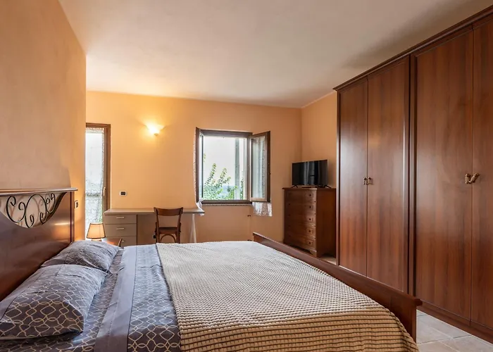 Zio By Interhome Portacomaro